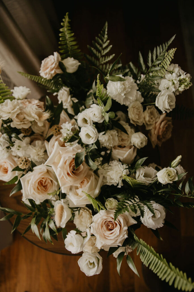 Get Inspired By This Romantic Wedding With Perfect Fall Vibes ...