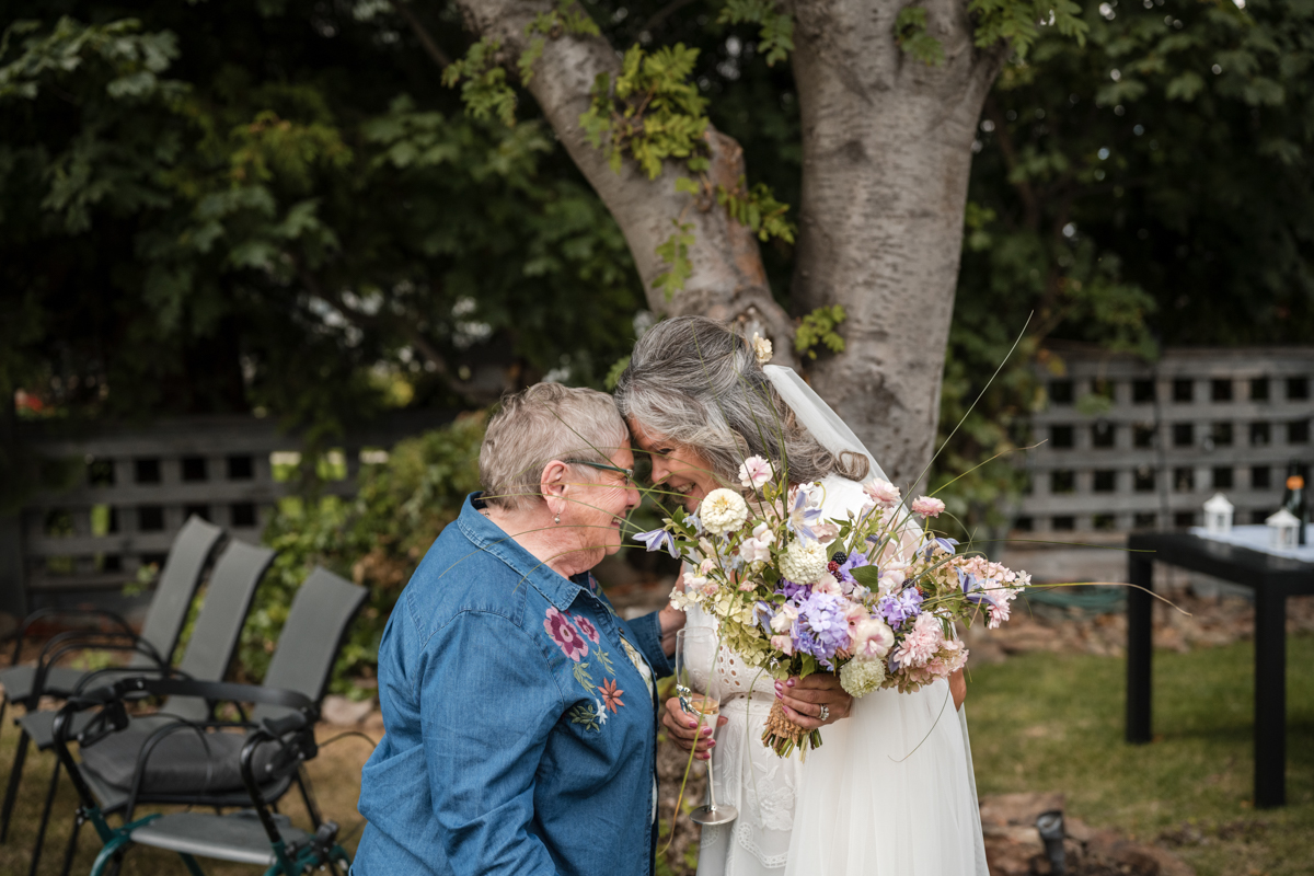 Kelowna Wedding Photographers Memorable and Vibrant Okanagan Photography-23