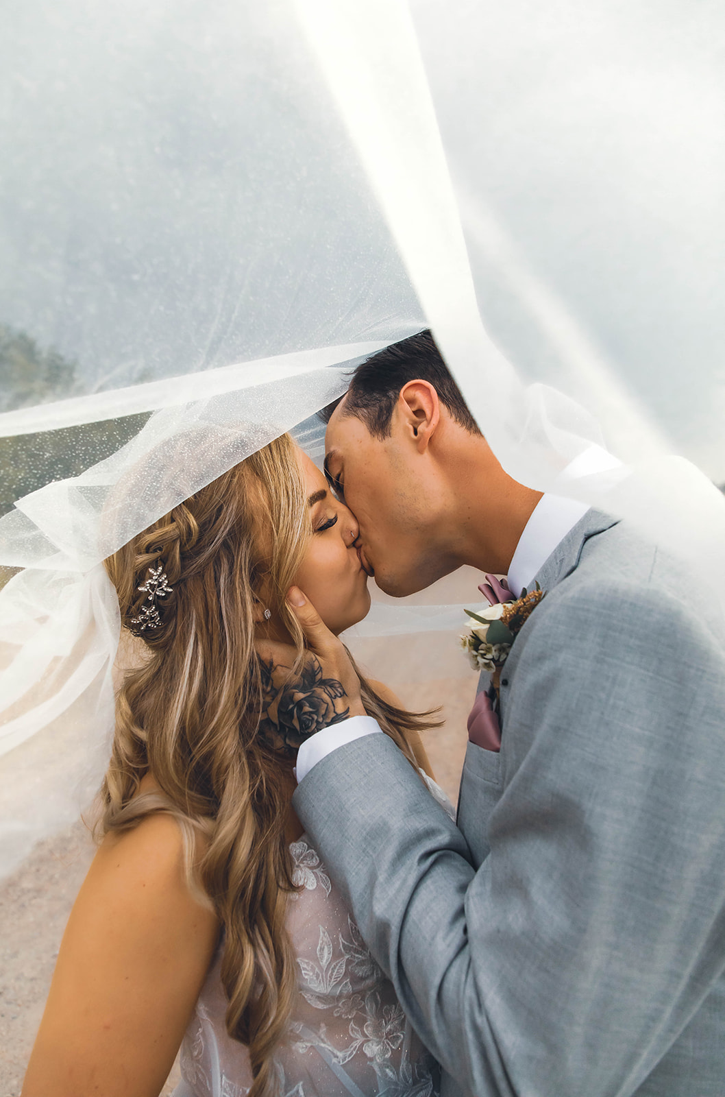 MADISON & JAMES CONFETTI