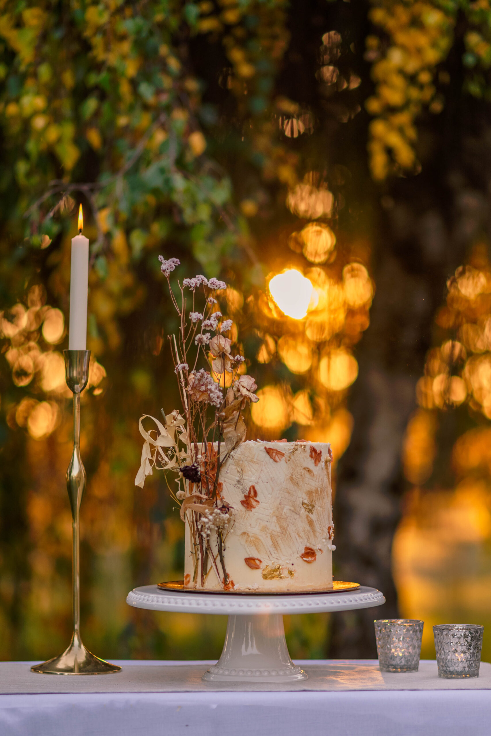 Wedding cake in golden glow