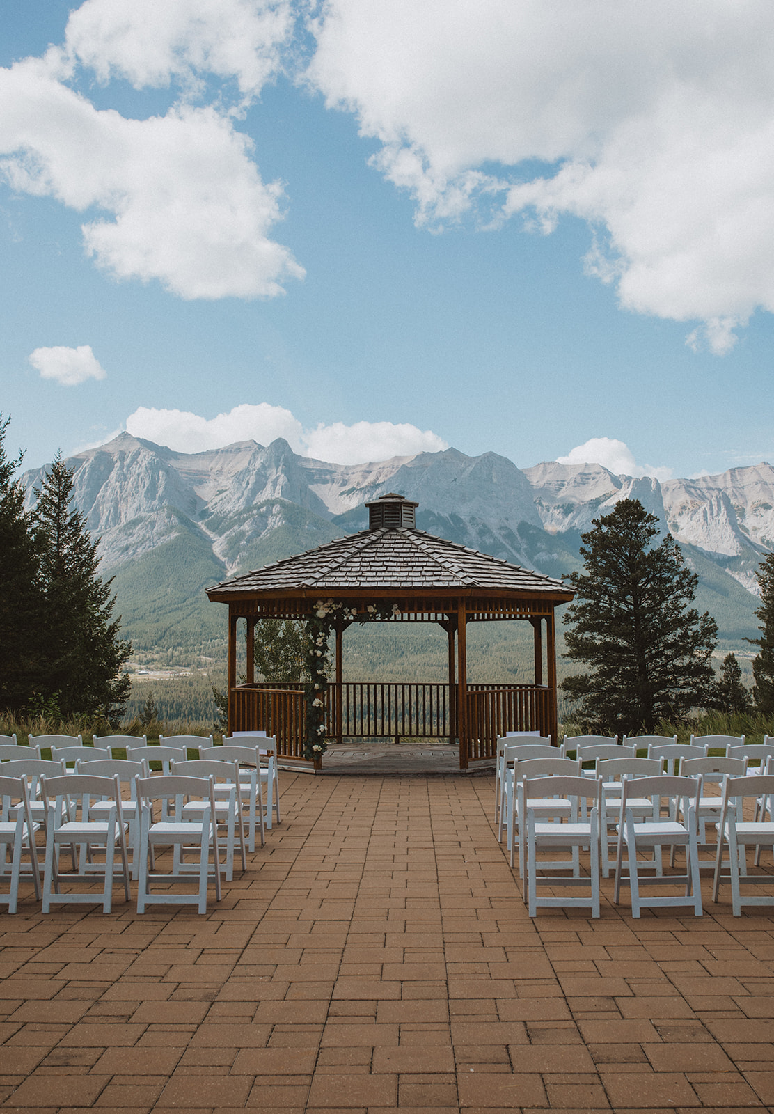 Lindsey & Kevin Canmore Wedding