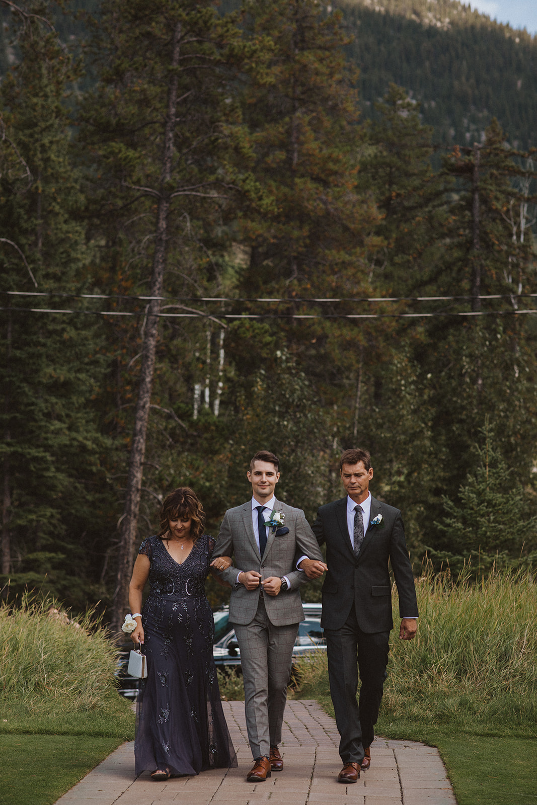 Lindsey & Kevin Canmore Wedding