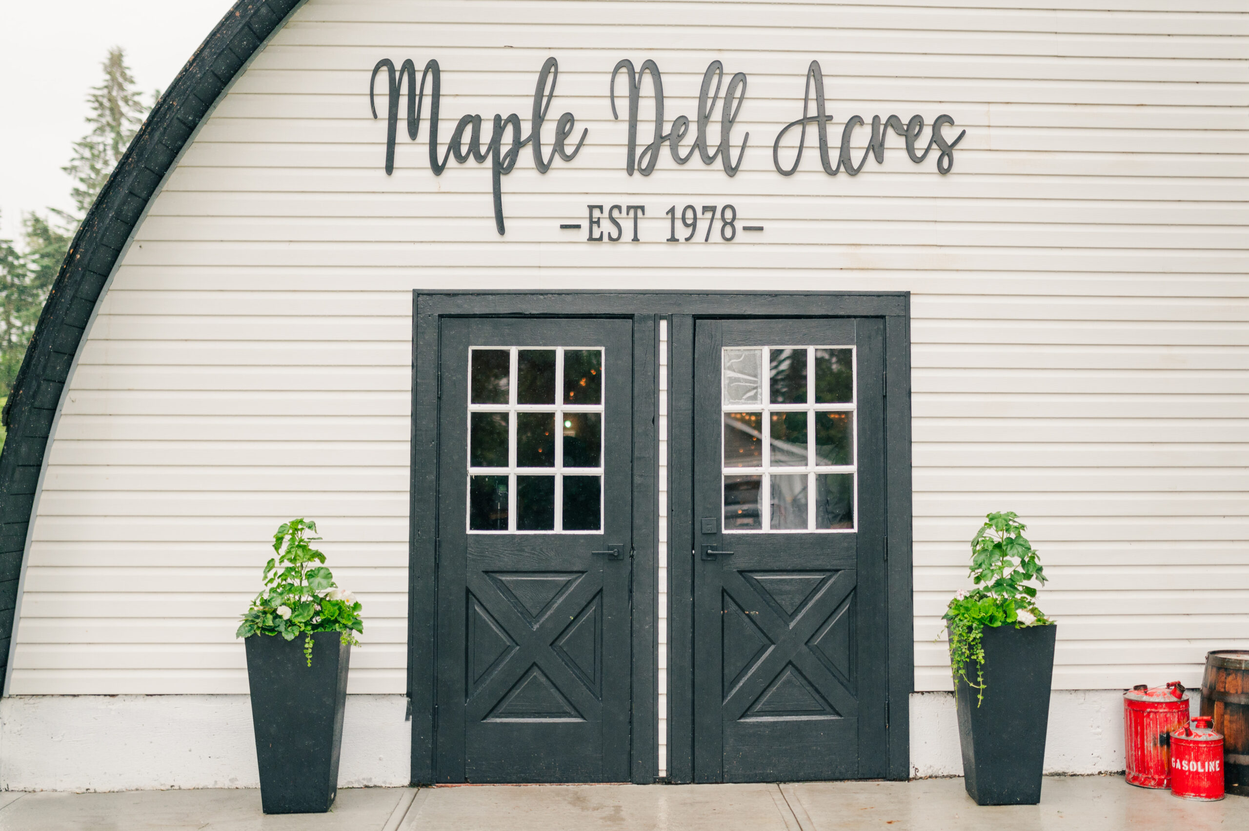 Maple Dell Acres Styled Shoot