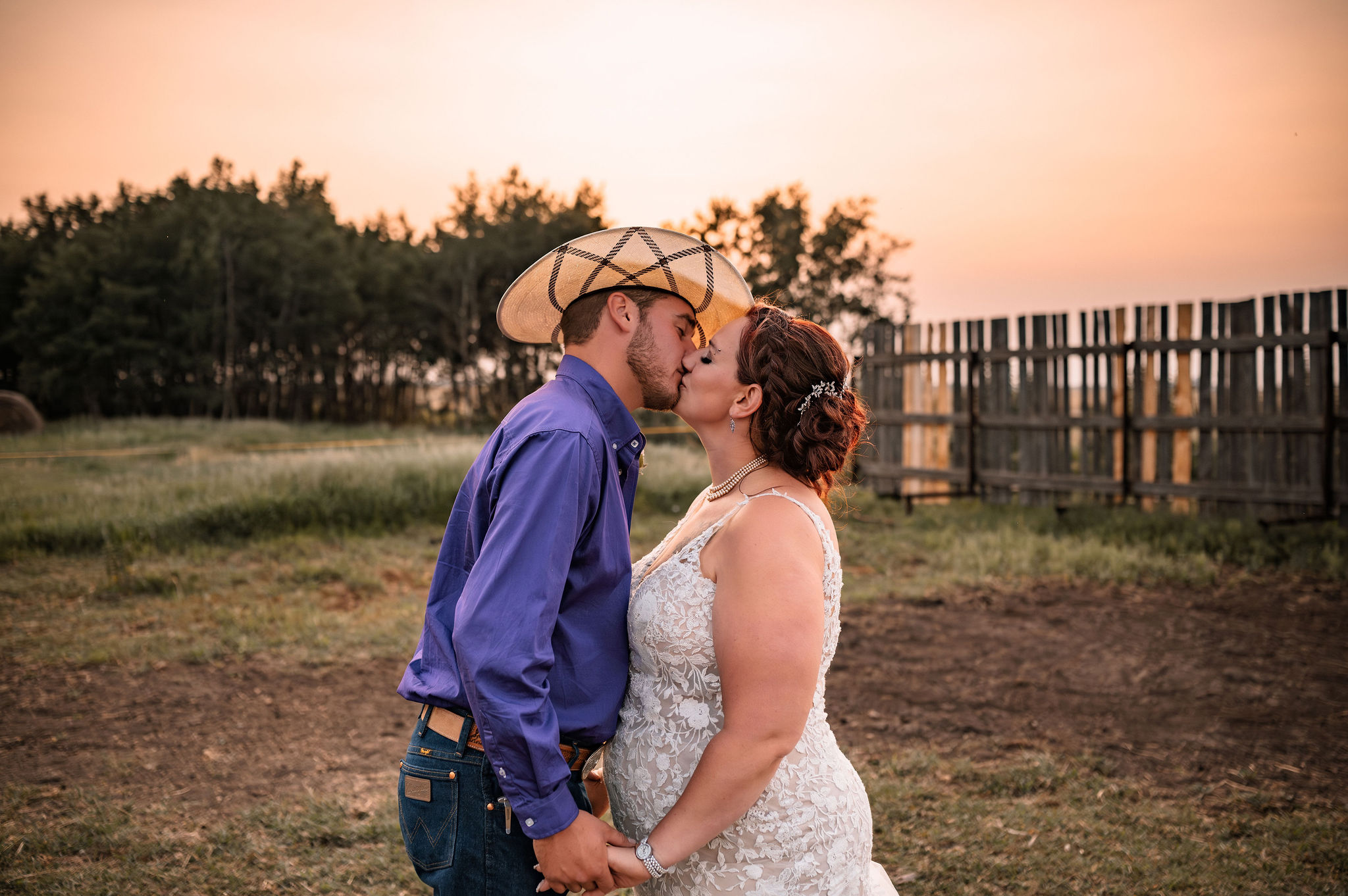 s+cwedding.goldenhour.2023.fawnnicholphotography-29