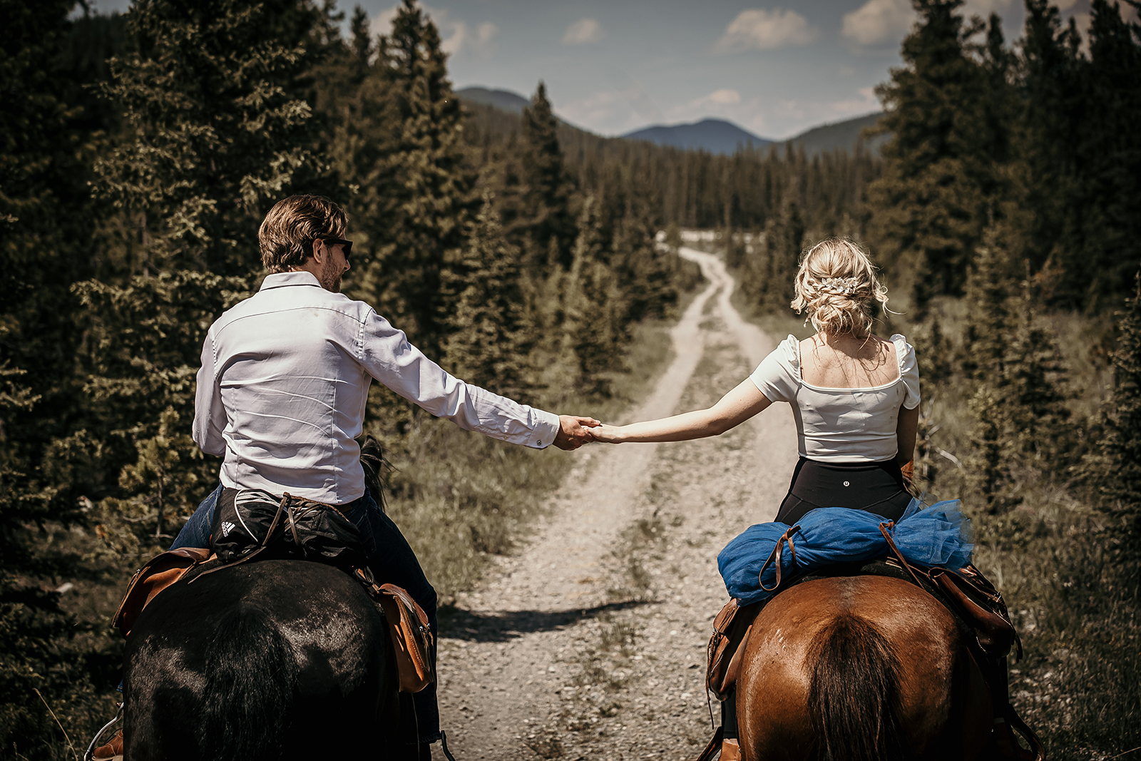 KellySzottElopements-RockyMountainHorsebackElopement(10)