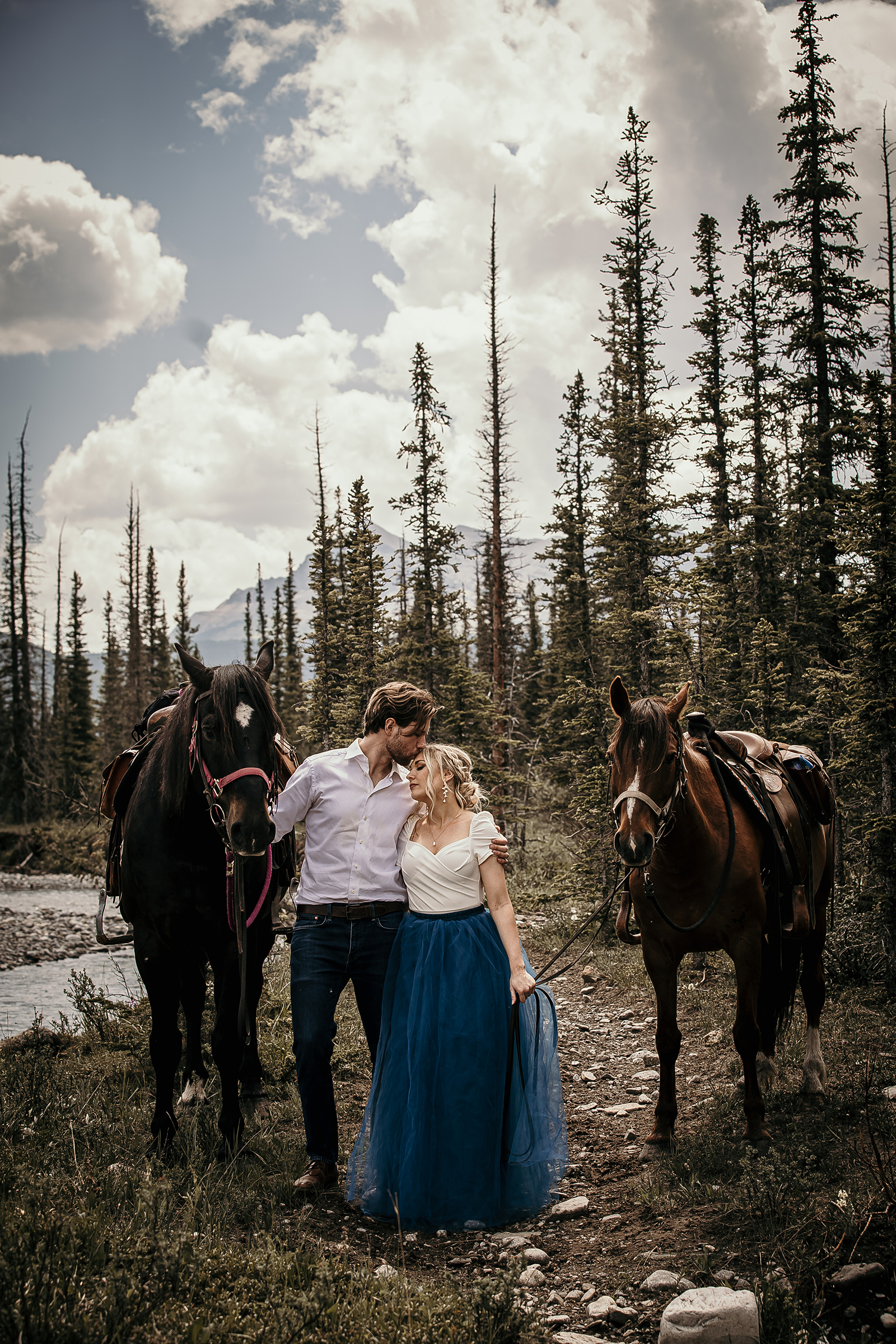 KellySzottElopements-RockyMountainHorsebackElopement(5)