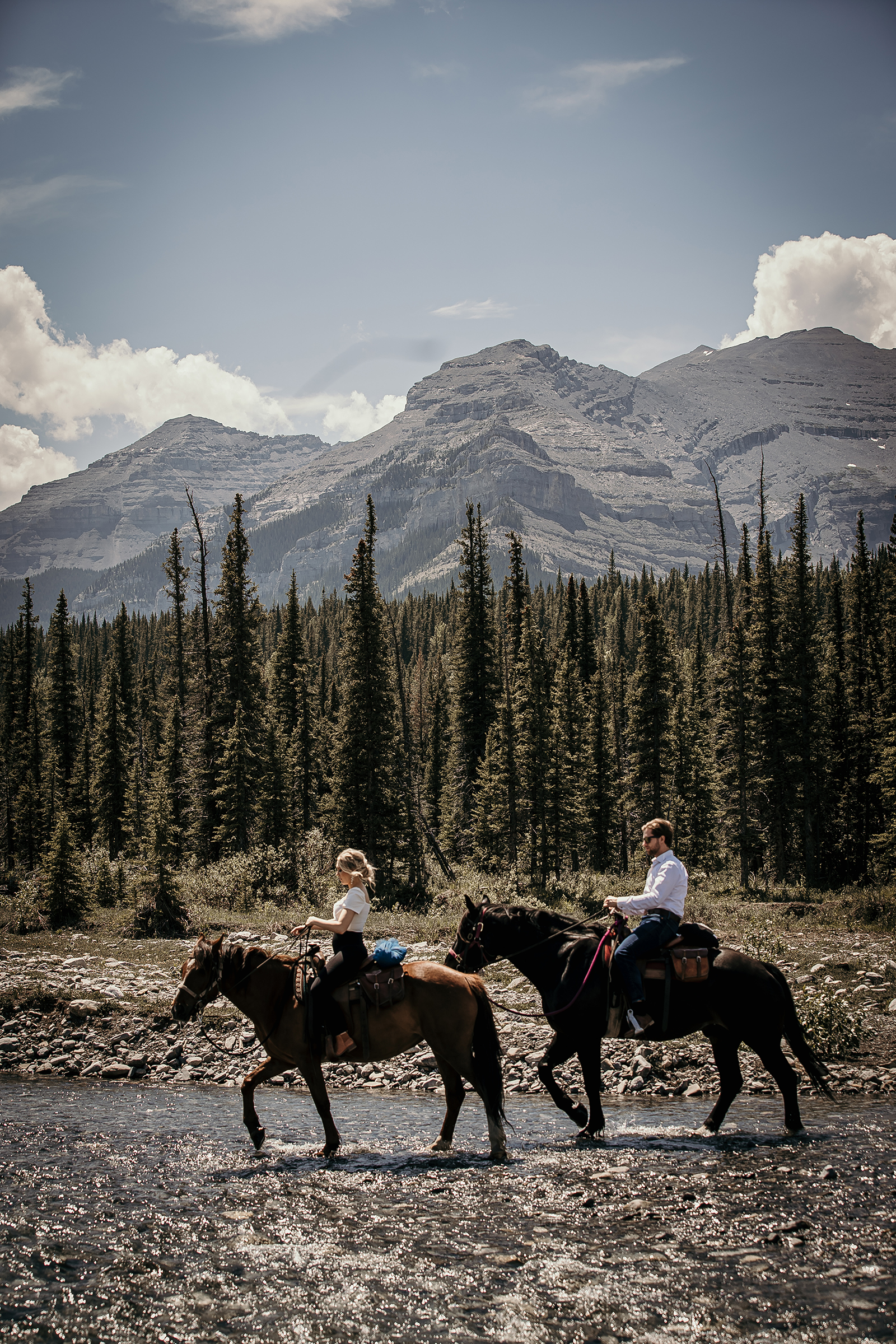 KellySzottElopements-RockyMountainHorsebackElopement(7)