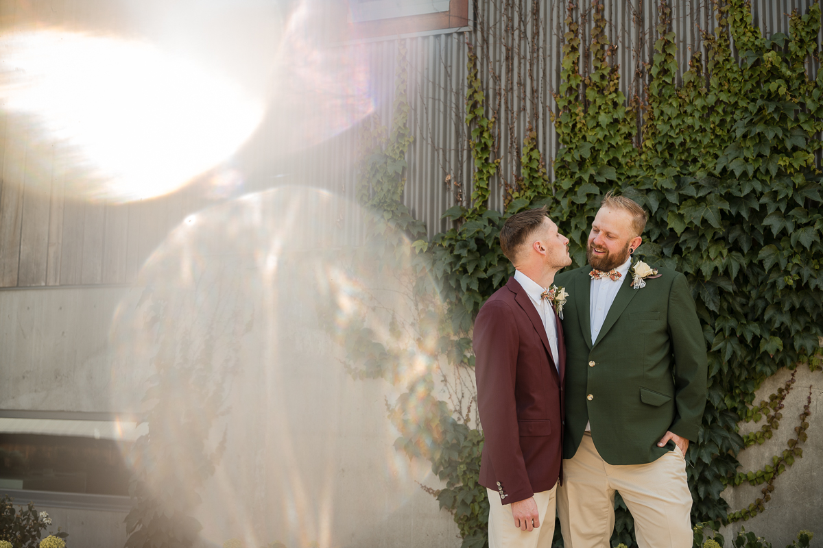 Kelowna Wedding Photographers Memorable and Vibrant Okanagan Photography-10