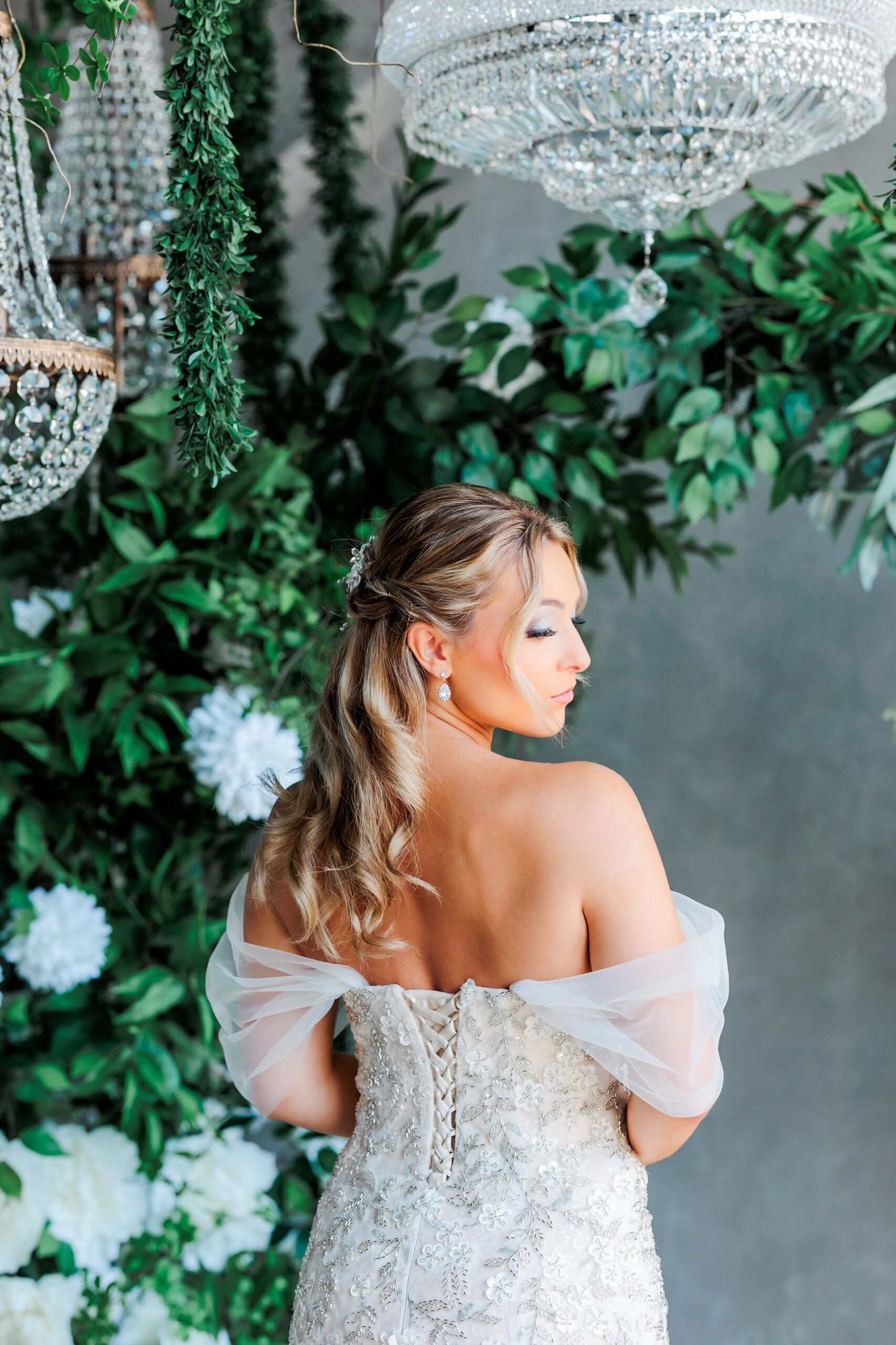 Secret Garden Bridal Session - Confetti Magazine