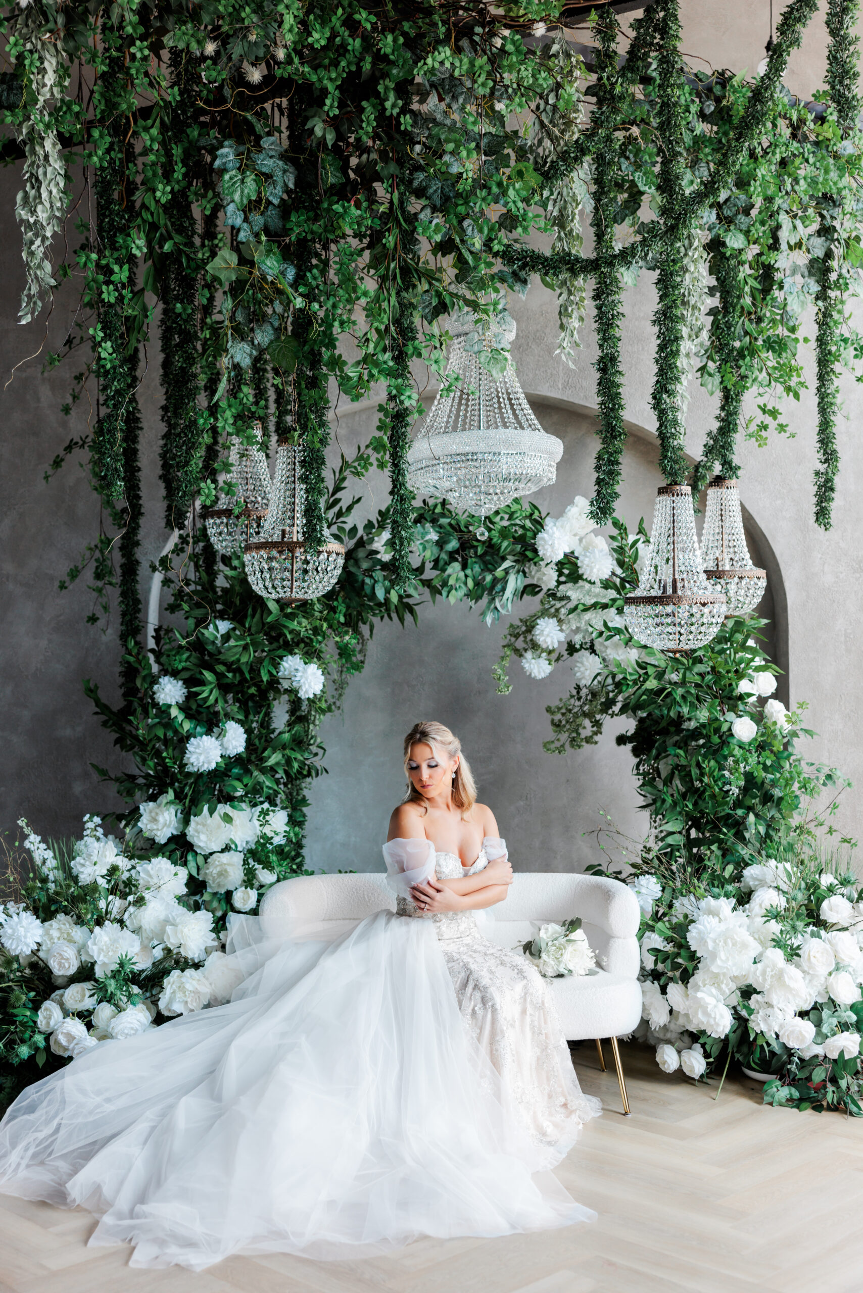 Secret Garden Bridal Session - Confetti Magazine