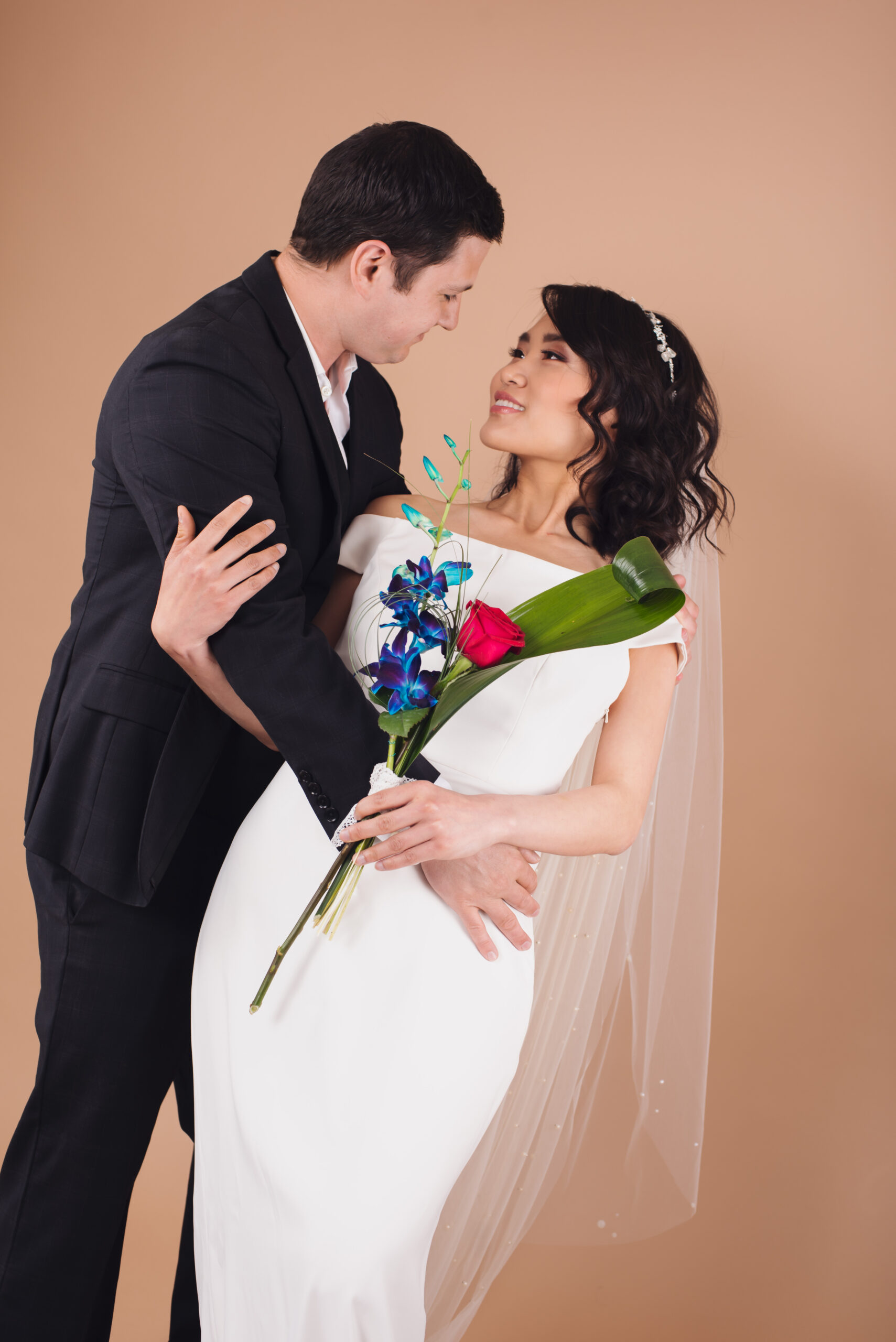 Kelowna Wedding Photographers Memorable and Vibrant Okanagan Photography-8