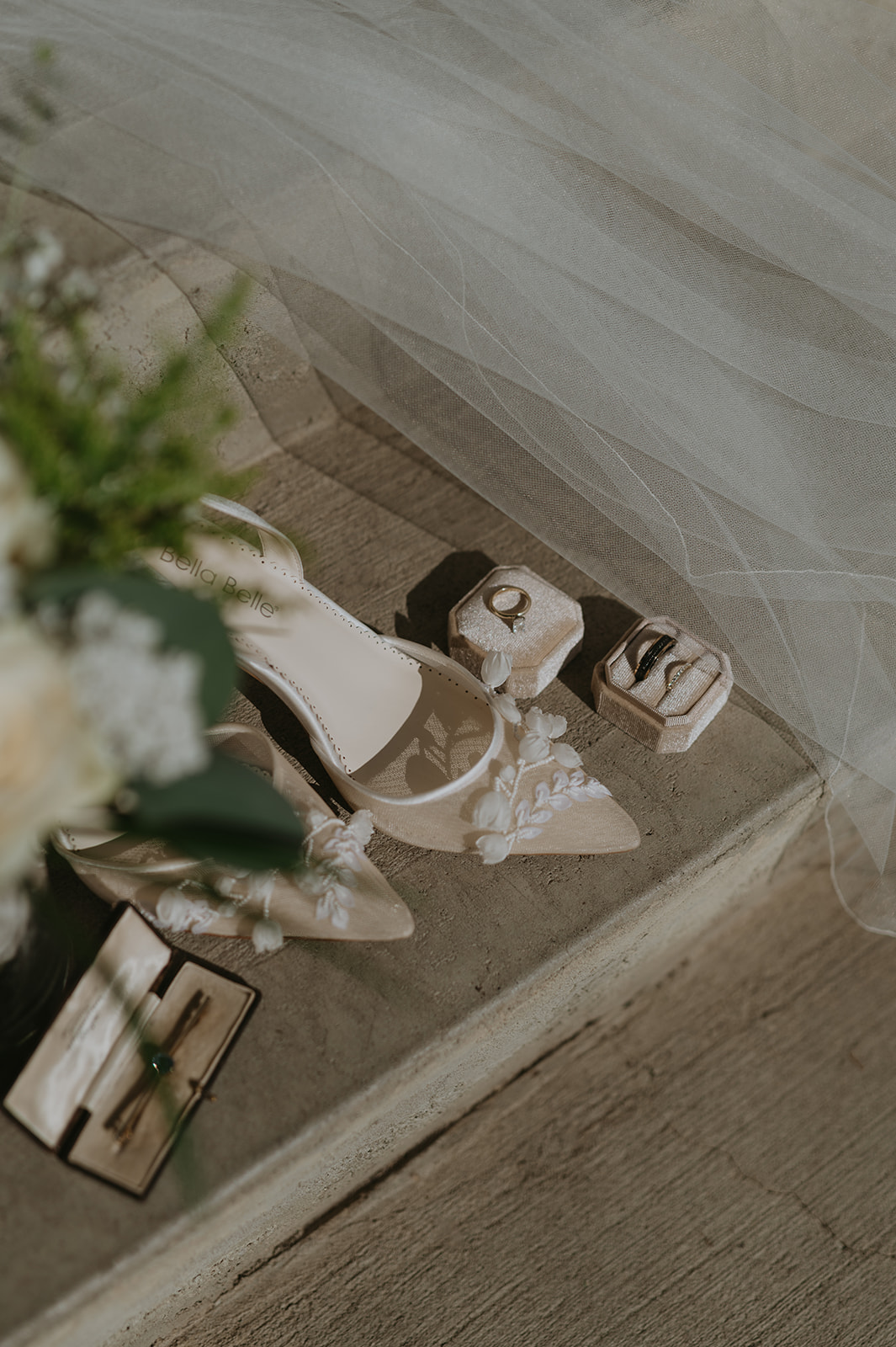 Romantic and Joyful Ski Lodge Wedding