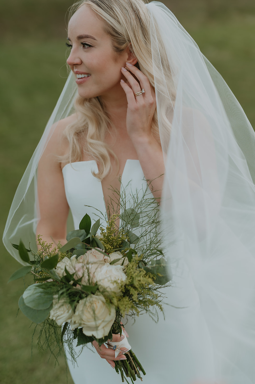 Romantic and Joyful Ski Lodge Wedding