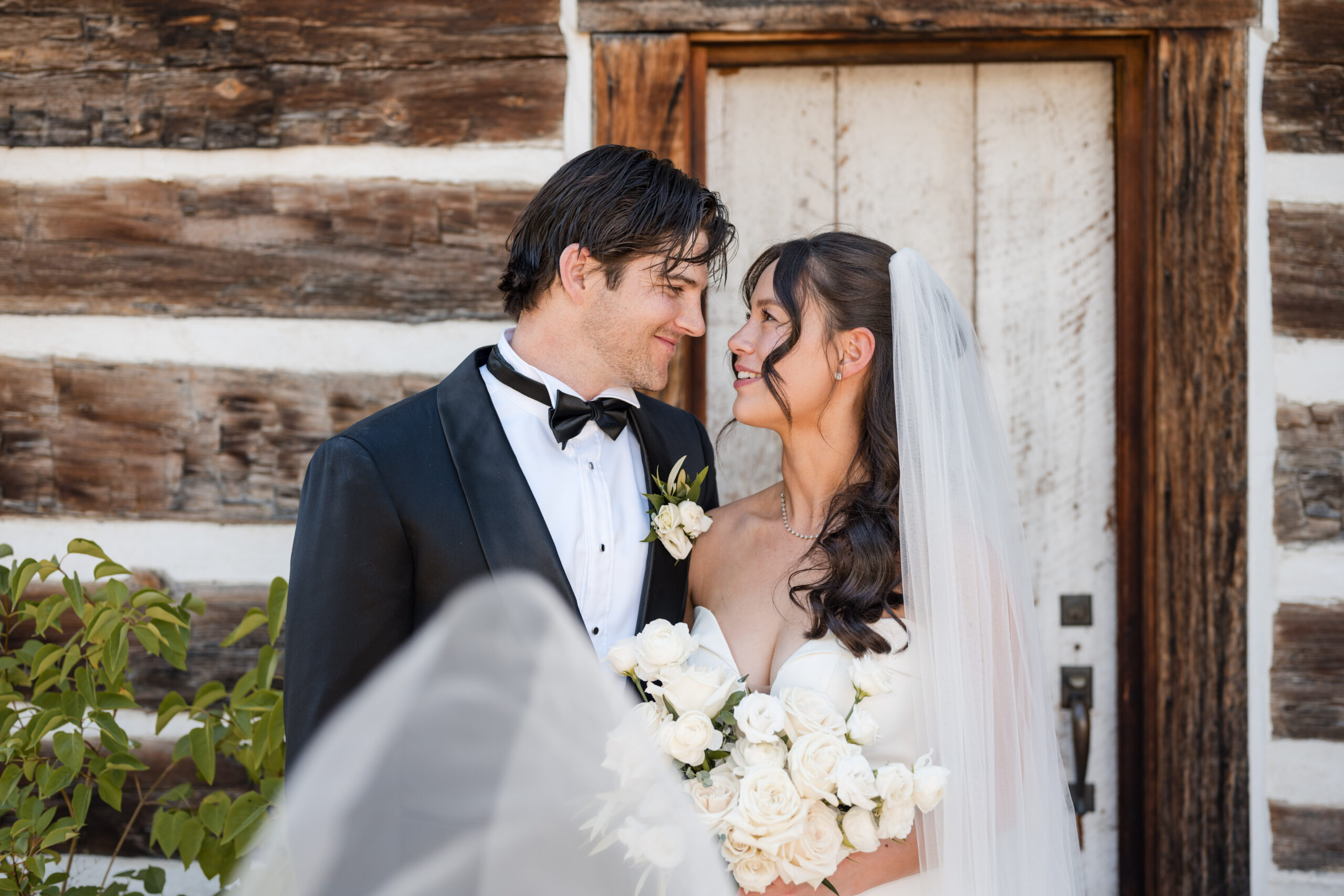 Kelowna Wedding Photographers Memorable and Vibrant Okanagan Photography-26