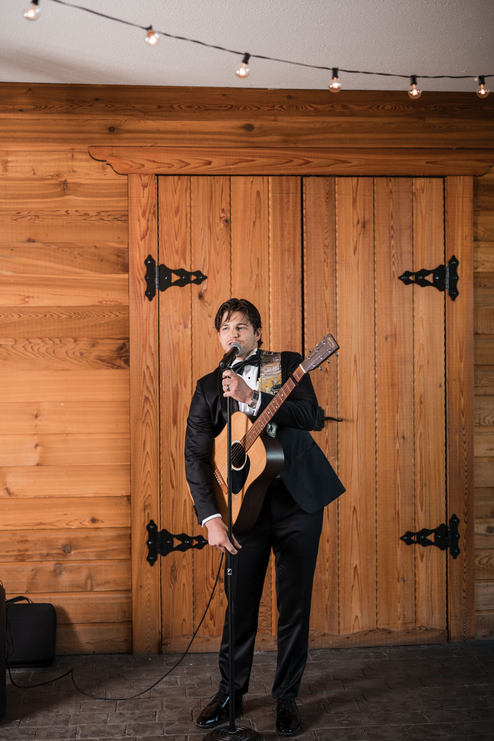 Kelowna Wedding Photographers Memorable and Vibrant Okanagan Photography-33