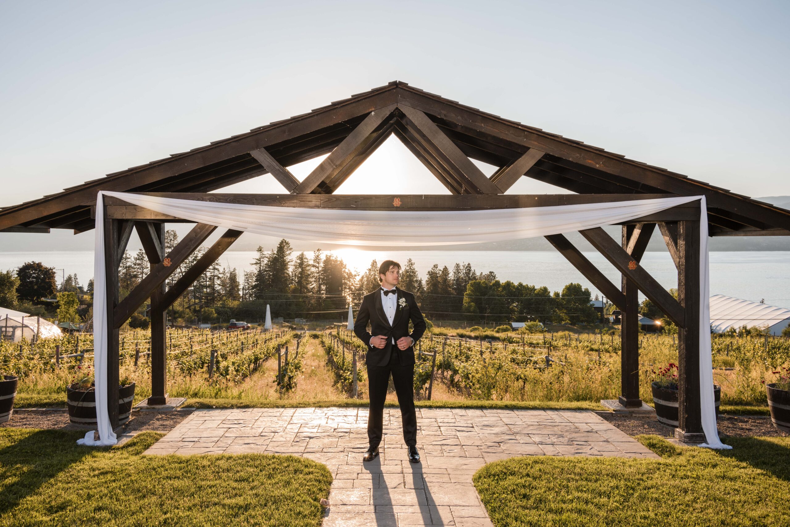 Kelowna Wedding Photographers Memorable and Vibrant Okanagan Photography-35