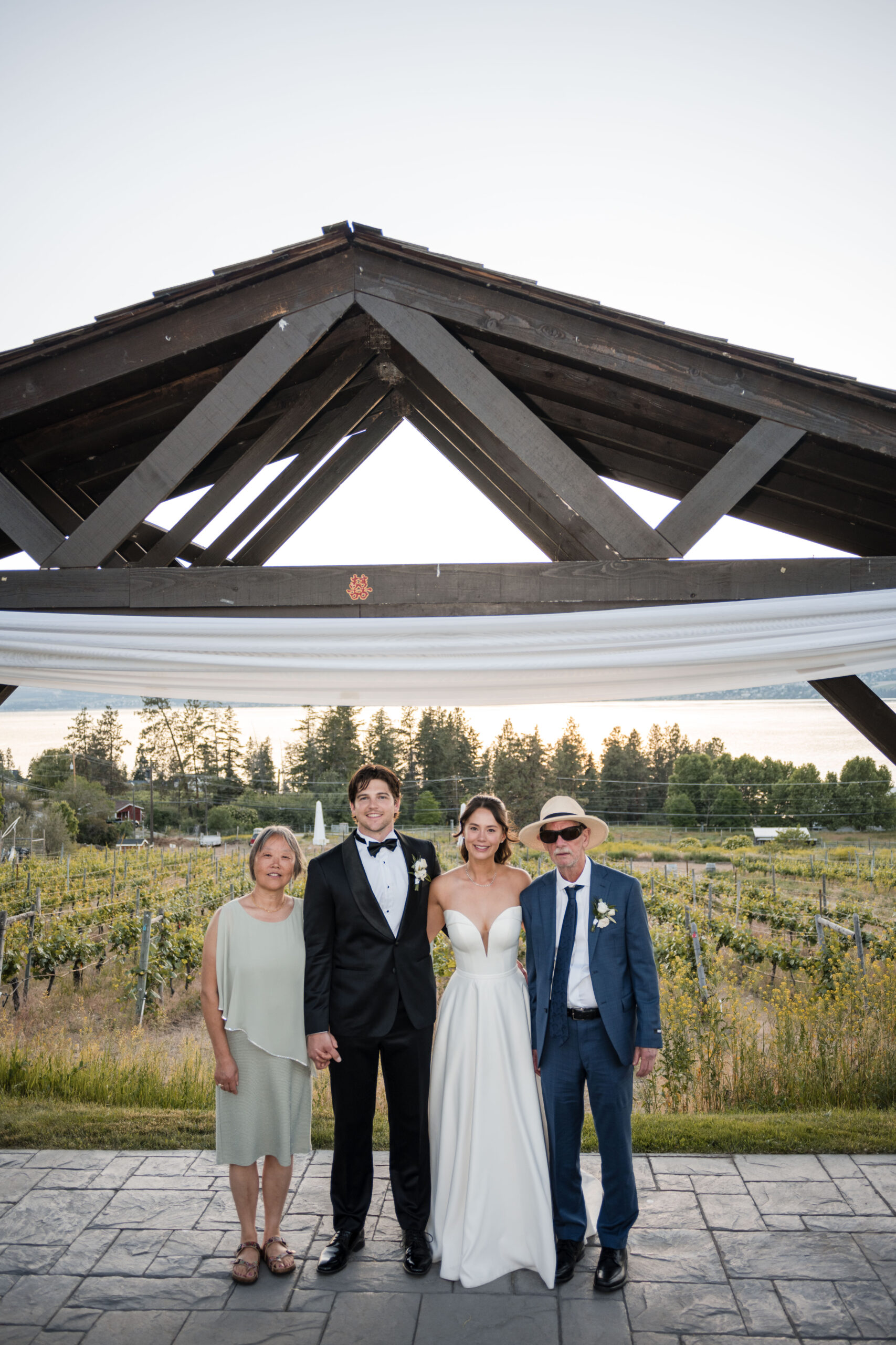 Kelowna Wedding Photographers Memorable and Vibrant Okanagan Photography-40