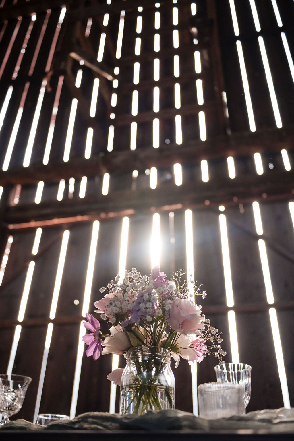 KelownaWeddingPhotographersMemorableandVibrantOkanaganPhotography-418