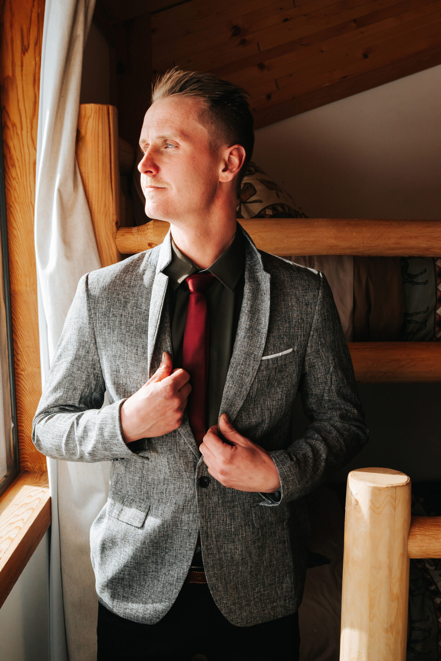 Winter Elopement – Rock Lake Earth Lodge – 6