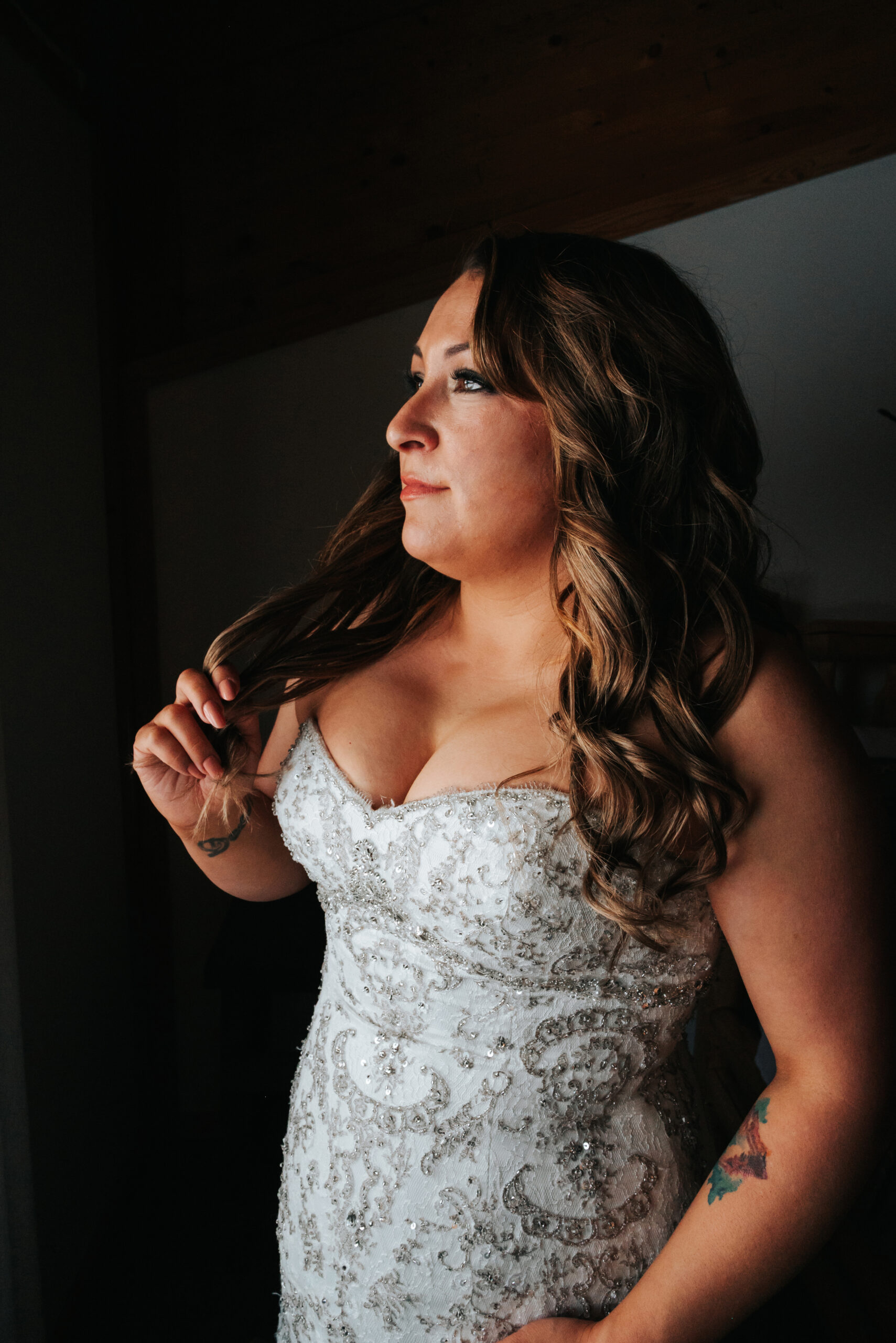 Winter Elopement – Rock Lake Earth Lodge – 7