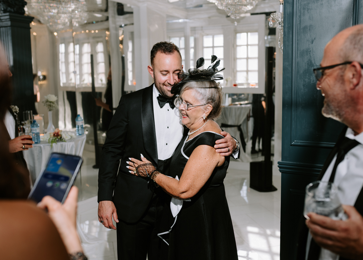 Meaghan-Baxter-Photography-Chic-Rooftop-City-Wedding-37