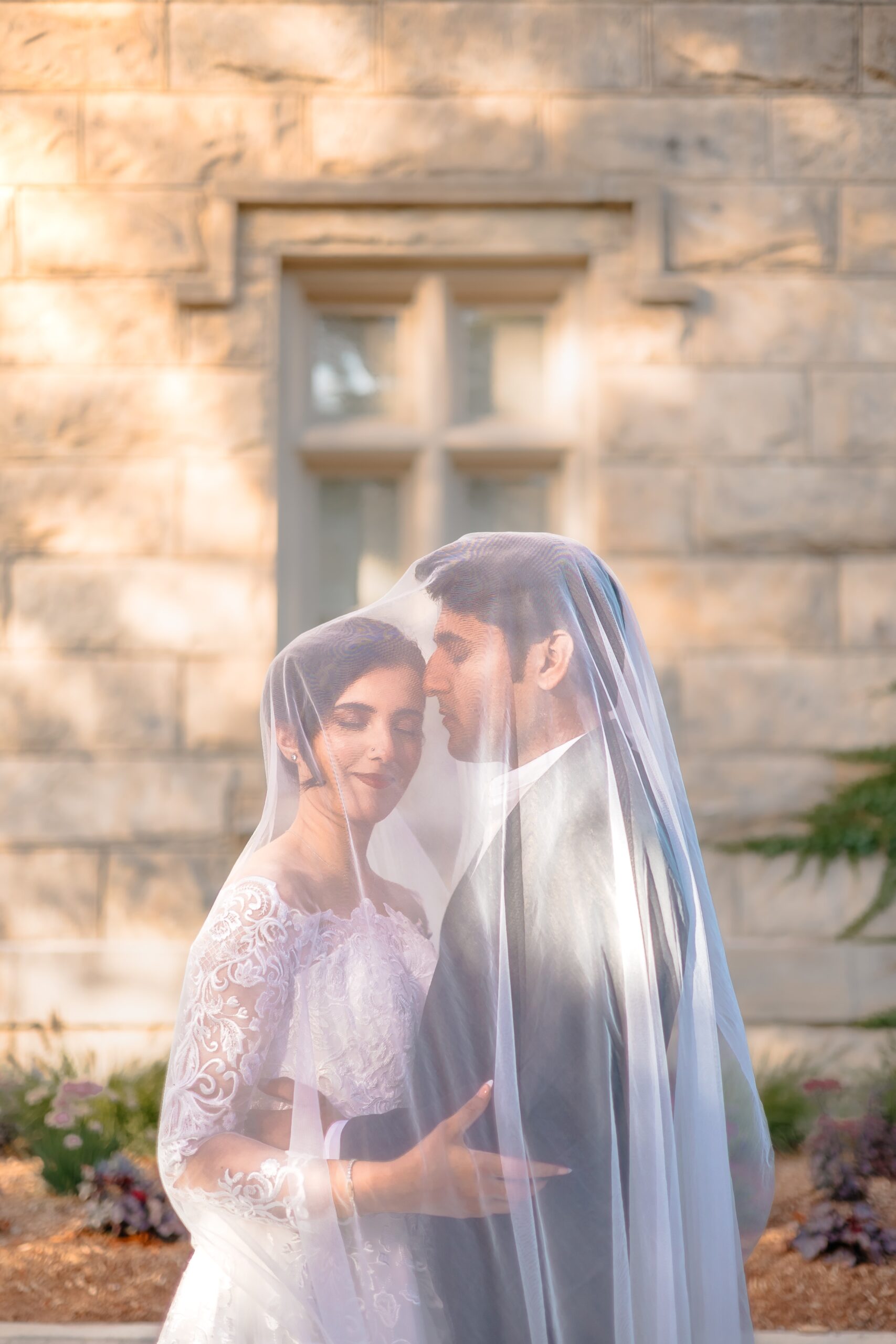 PIXEL SHOT STUDIOS-Editorial-Inspired Wedding with Sage Green Hues and Urban Charm-12
