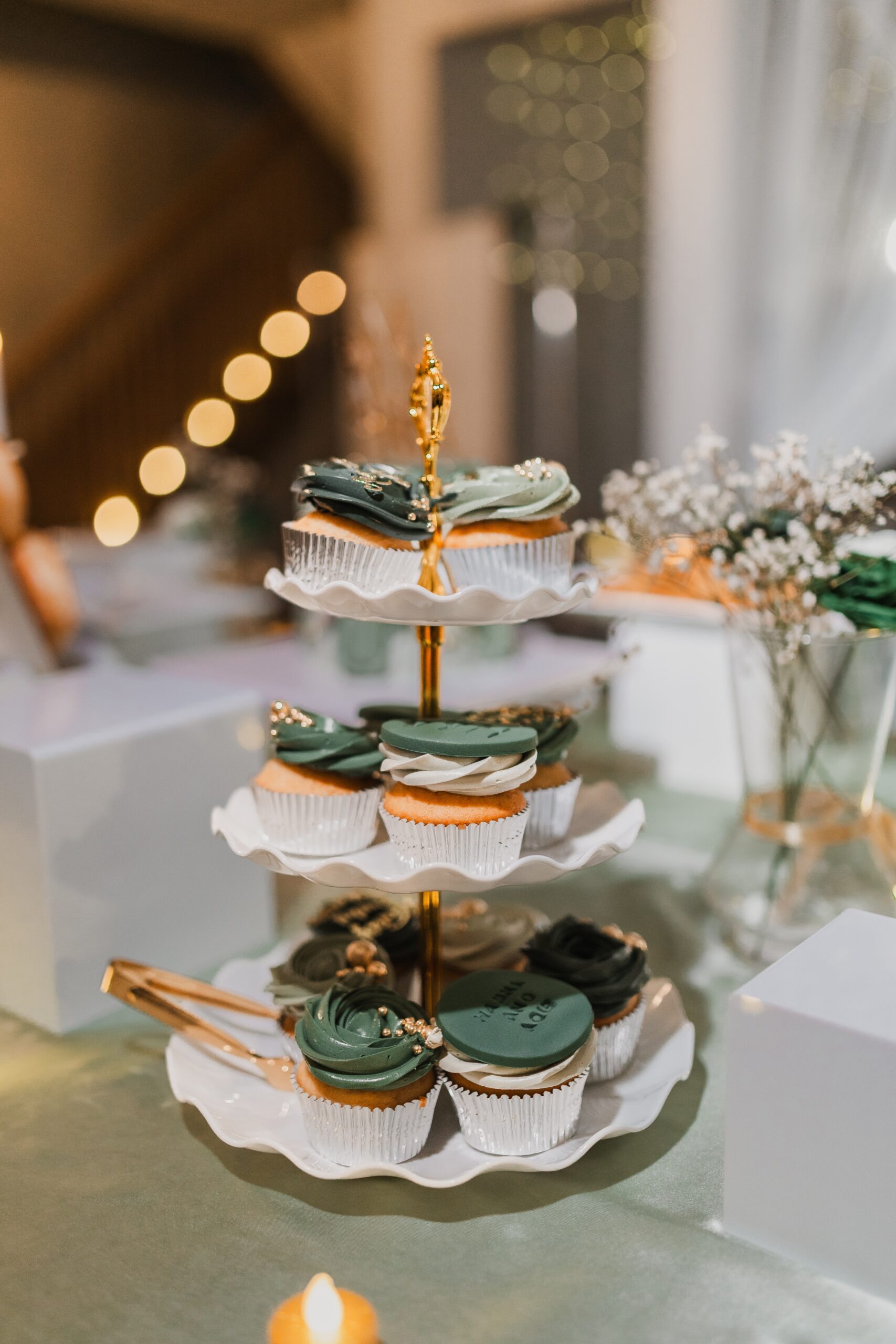 PIXEL SHOT STUDIOS-Editorial-Inspired Wedding with Sage Green Hues and Urban Charm-20