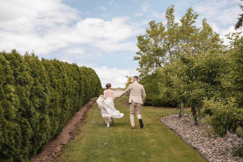 KelownaWeddingPhotographersMemorableandVibrantOkanaganPhotography-233