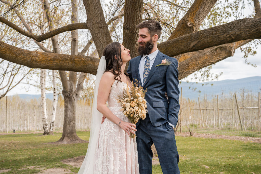 KelownaWeddingPhotographersMemorableandVibrantOkanaganPhotography-185