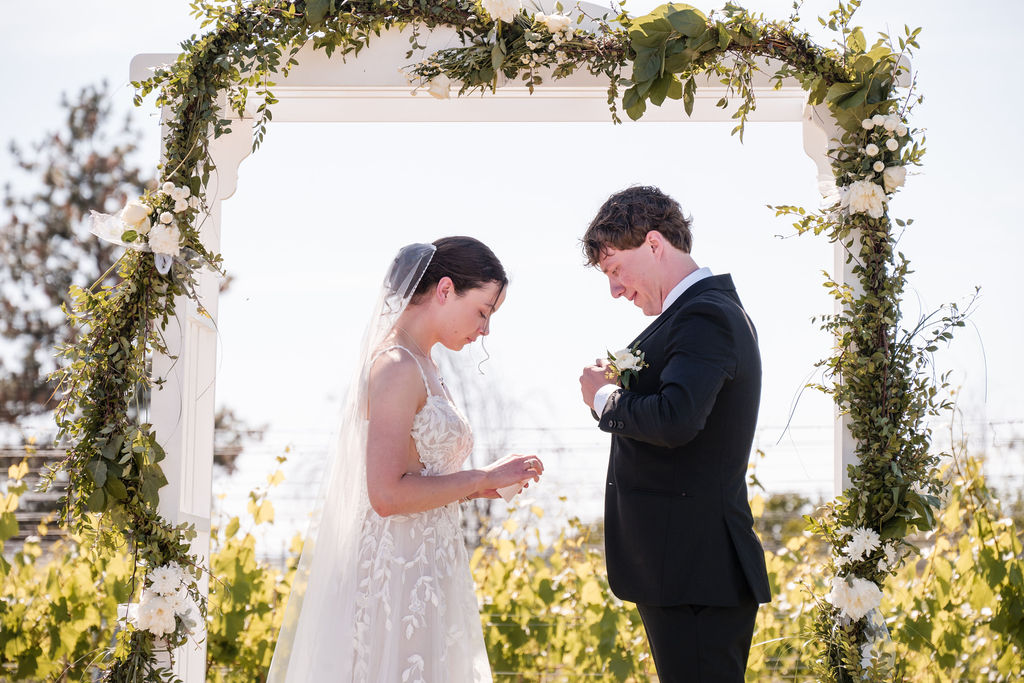KelownaWeddingPhotographersMemorableandVibrantOkanaganPhotography-171