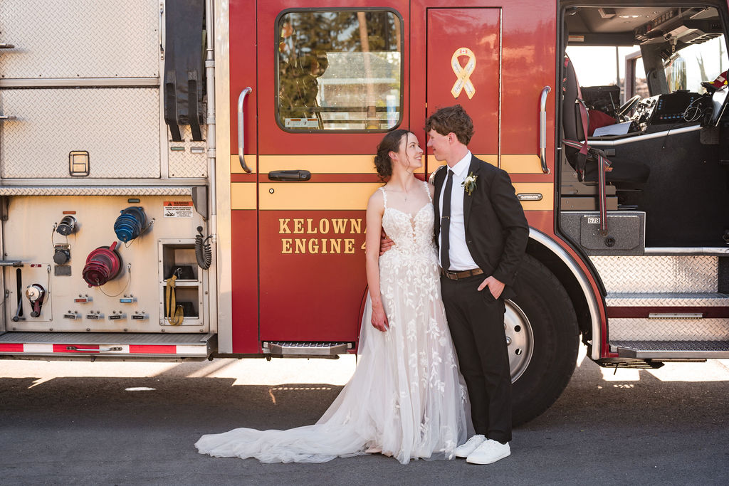KelownaWeddingPhotographersMemorableandVibrantOkanaganPhotography-359