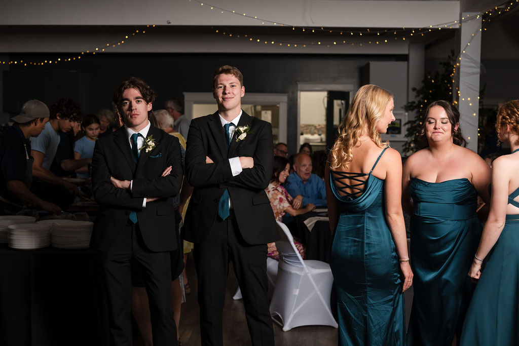 KelownaWeddingPhotographersMemorableandVibrantOkanaganPhotography-379