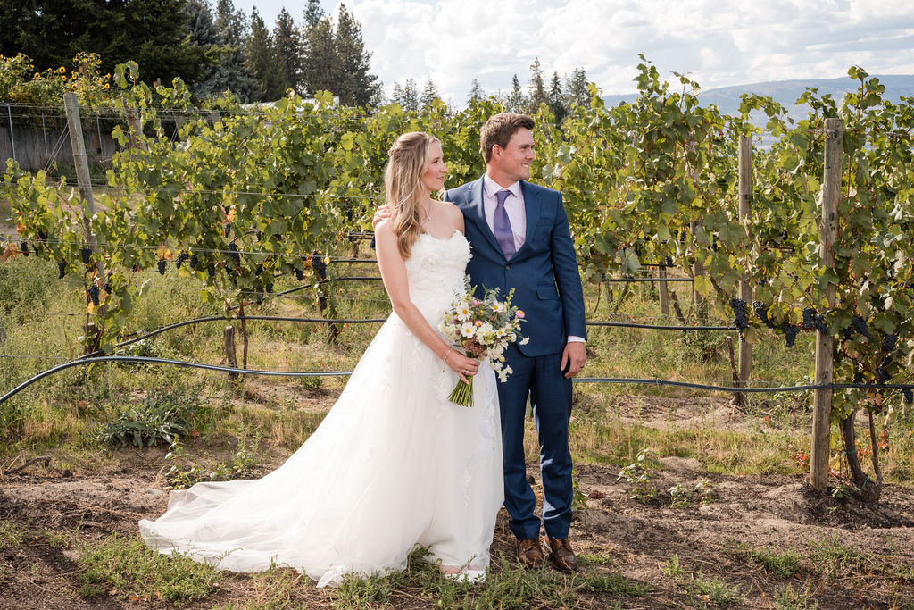 KelownaWeddingPhotographersMemorableandVibrantOkanaganPhotography-109