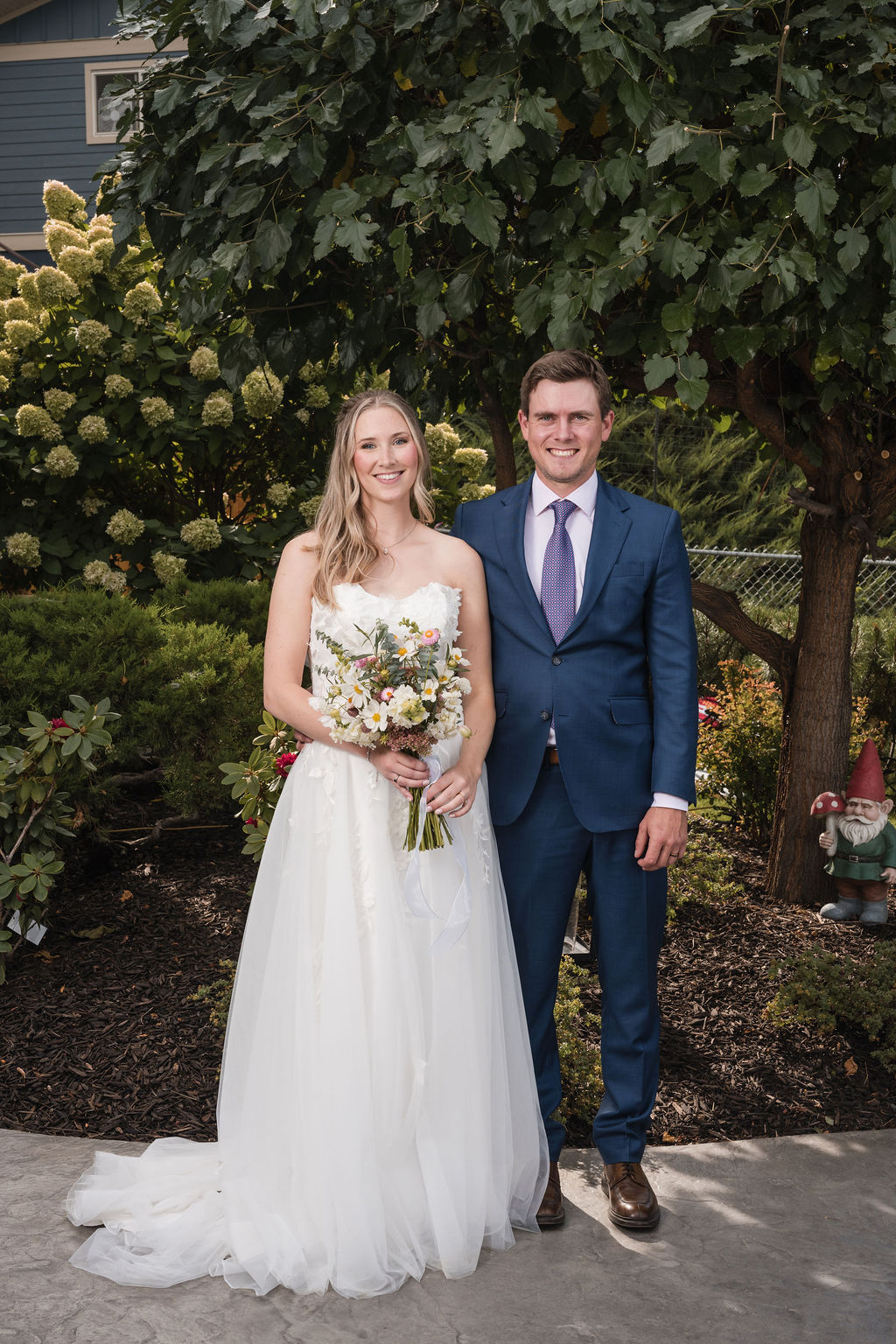 KelownaWeddingPhotographersMemorableandVibrantOkanaganPhotography-147