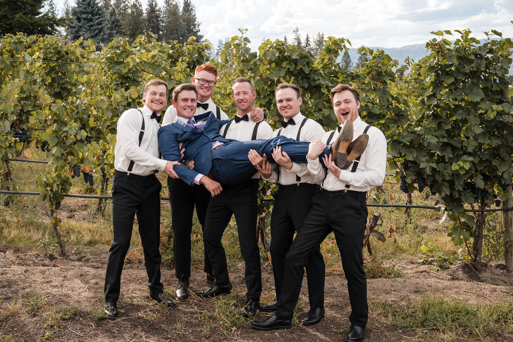 KelownaWeddingPhotographersMemorableandVibrantOkanaganPhotography-183