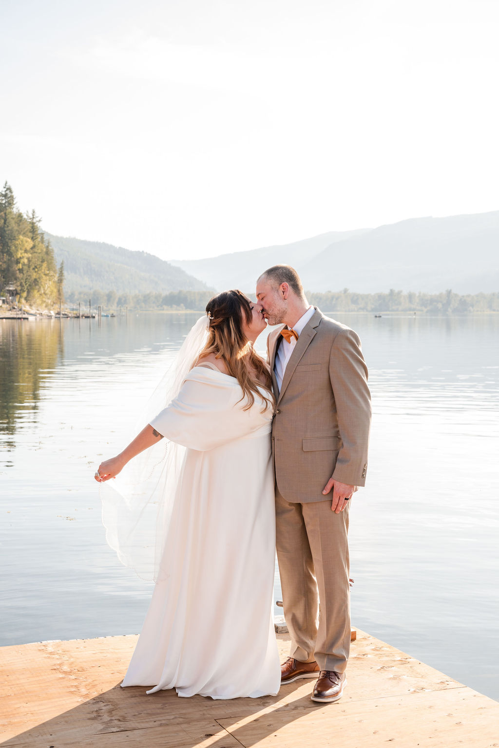 KelownaWeddingPhotographersMemorableandVibrantOkanaganPhotography-52