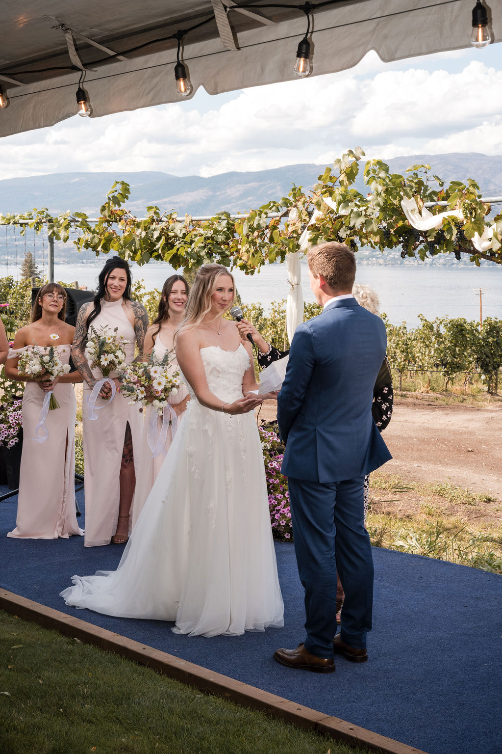 KelownaWeddingPhotographersMemorableandVibrantOkanaganPhotography-63