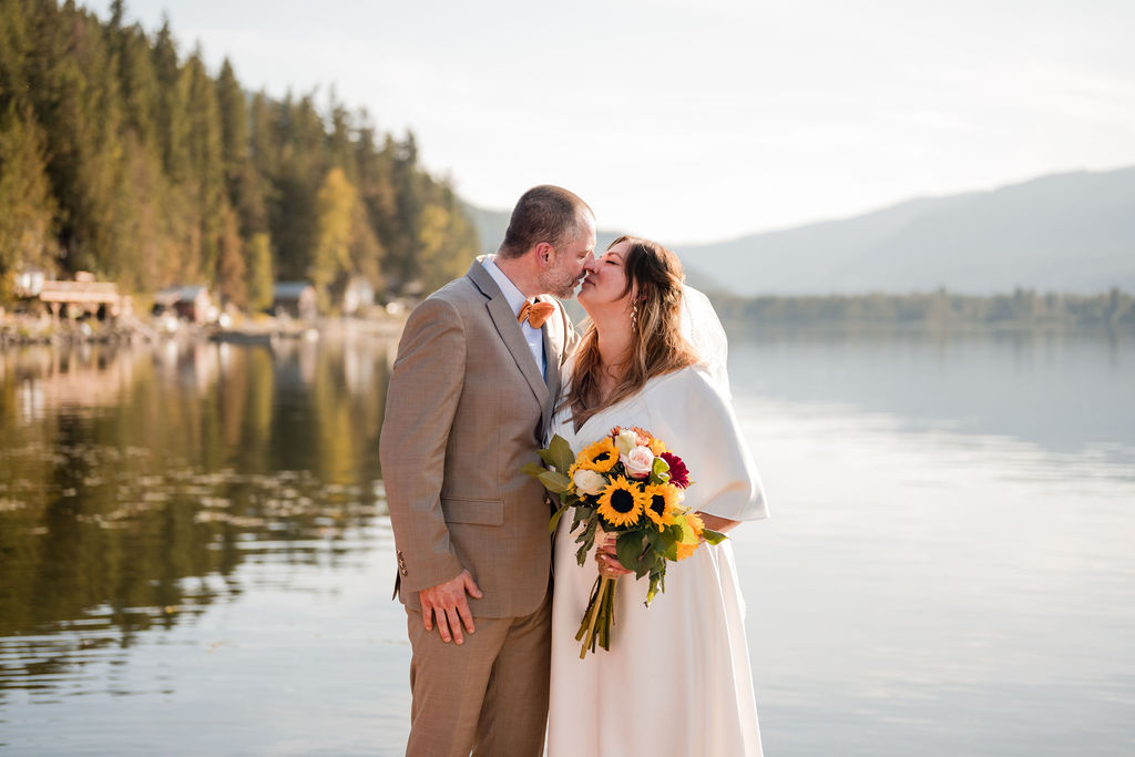 KelownaWeddingPhotographersMemorableandVibrantOkanaganPhotography-82