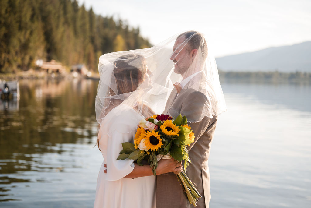 KelownaWeddingPhotographersMemorableandVibrantOkanaganPhotography-87